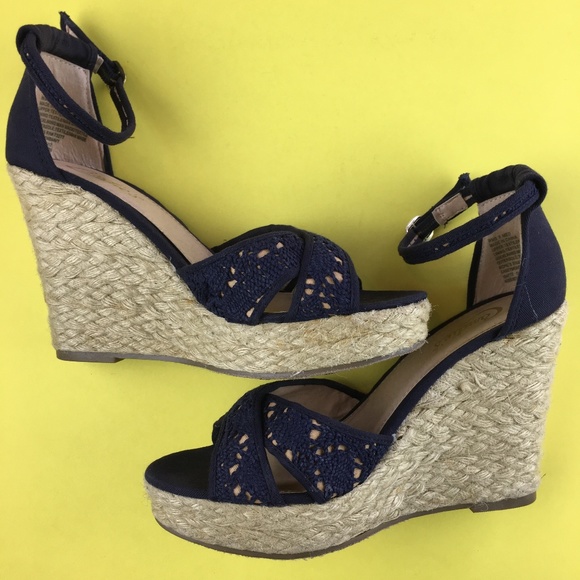 Candie's Casey Crochet Espadrille Wedge in Navy - Picture 2 of 7